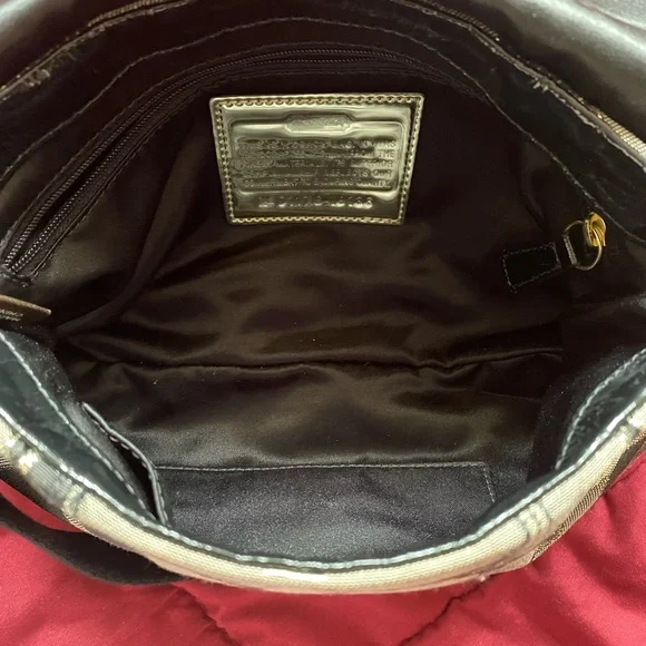 Coach crossbody bag. Very old but never worn. Removable straps. Nice bag. - Picture 6 of 7